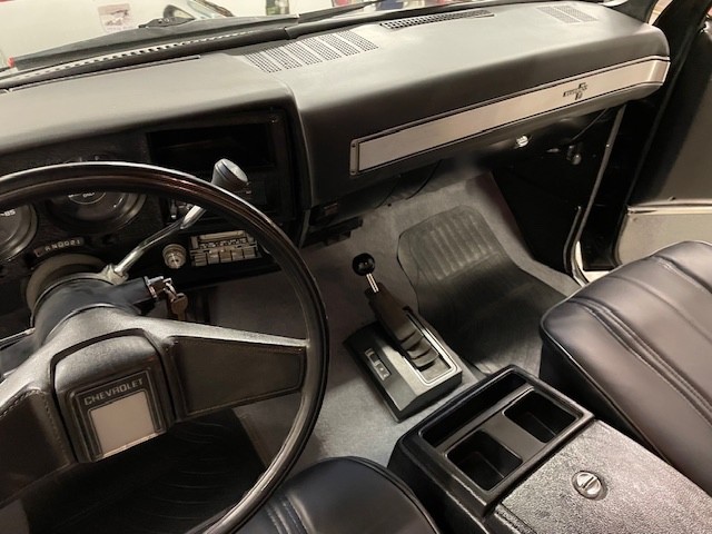 Chevrolet-Blazer-1984-SUV-22