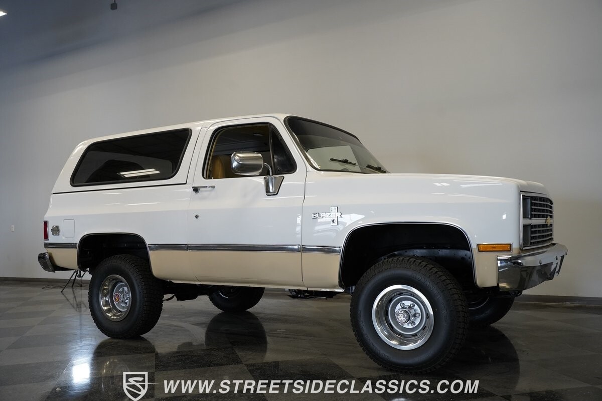 Chevrolet-Blazer-1984-SUV-22
