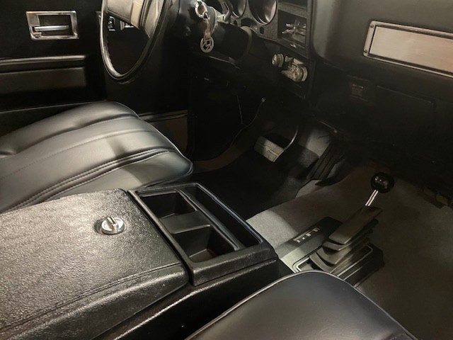 Chevrolet-Blazer-1984-SUV-26