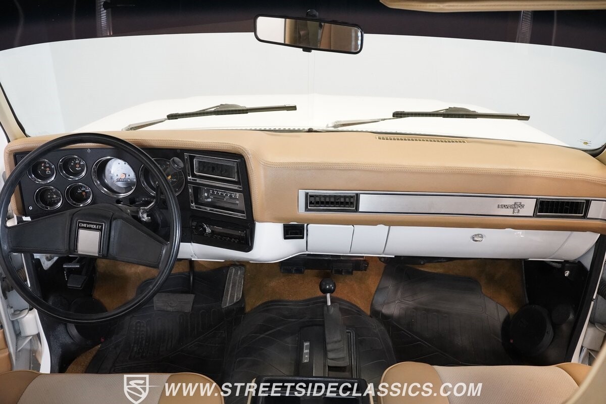 Chevrolet-Blazer-1984-SUV-35