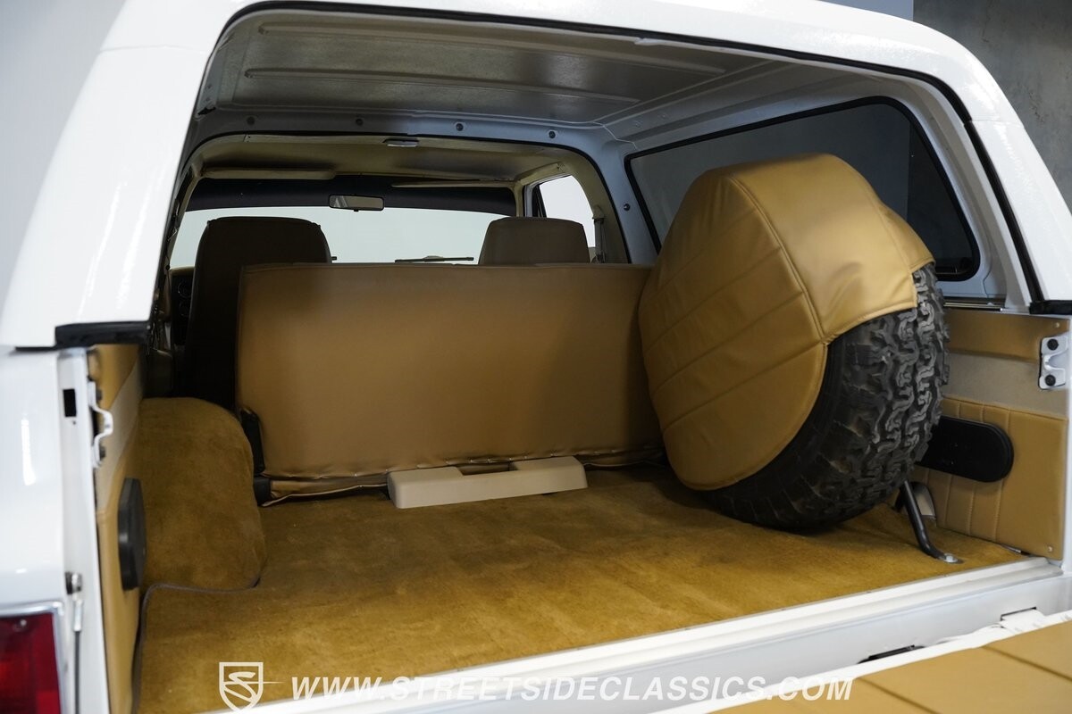 Chevrolet-Blazer-1984-SUV-9