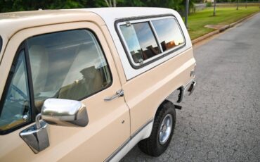Chevrolet-Blazer-1986-SUV-16