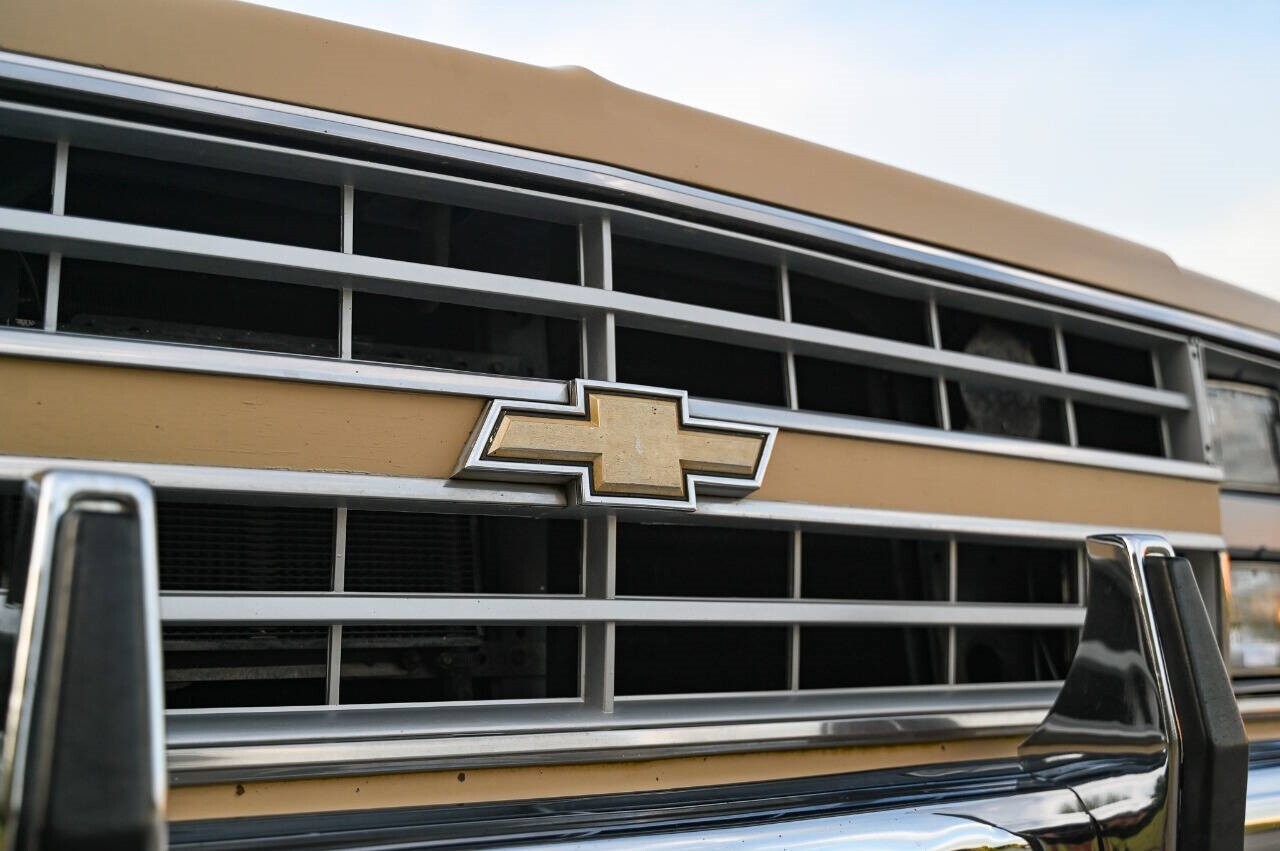 Chevrolet-Blazer-1986-SUV-36