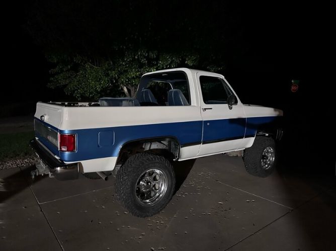 Chevrolet-Blazer-1990-White-Blue-12