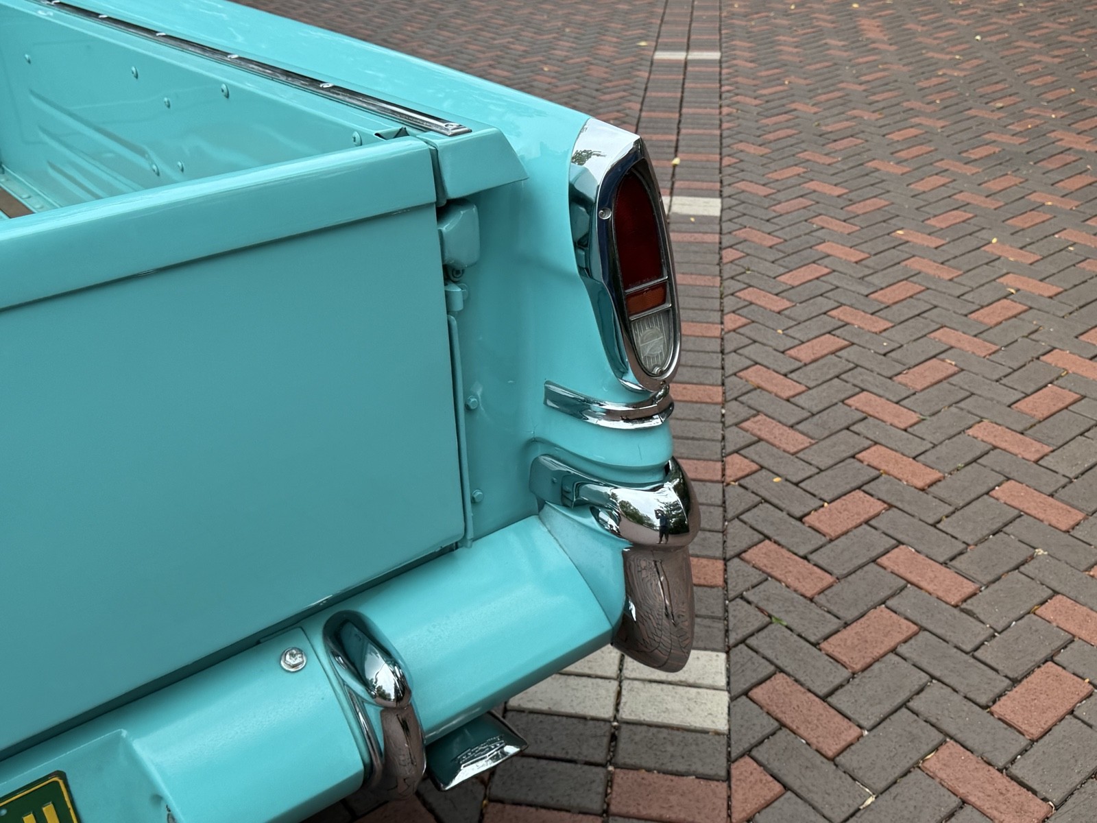 Chevrolet-C-10-1958-18