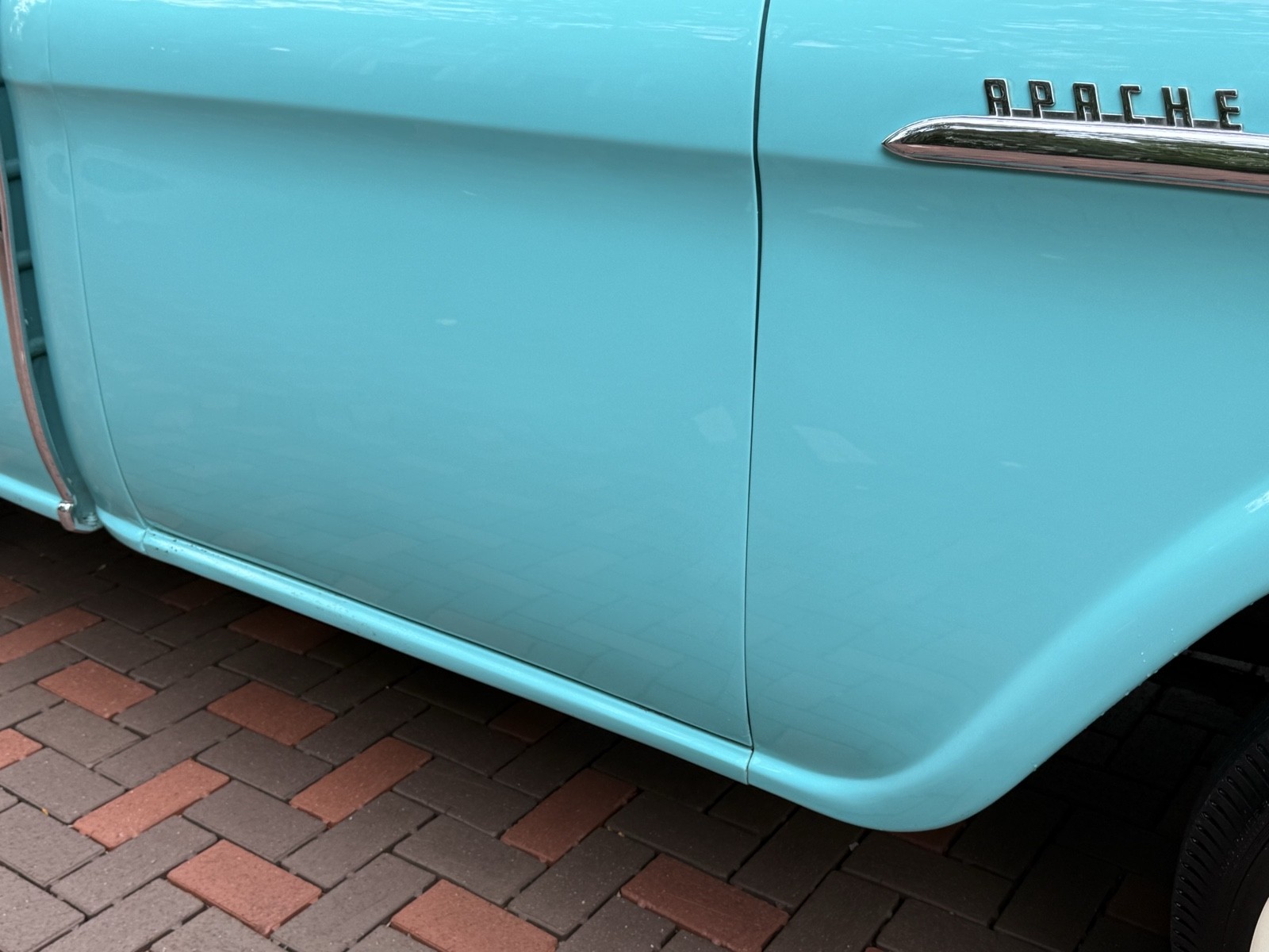Chevrolet-C-10-1958-26