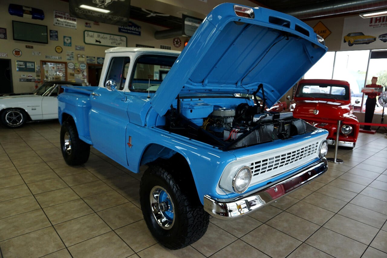 Chevrolet-C-10-1963-Classic-Car-33