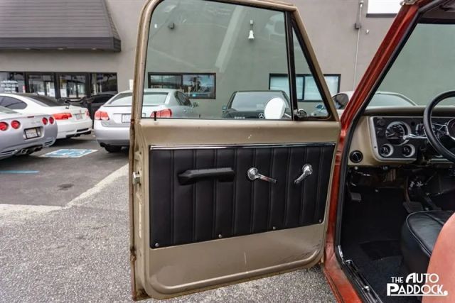 Chevrolet-C-10-1967-12