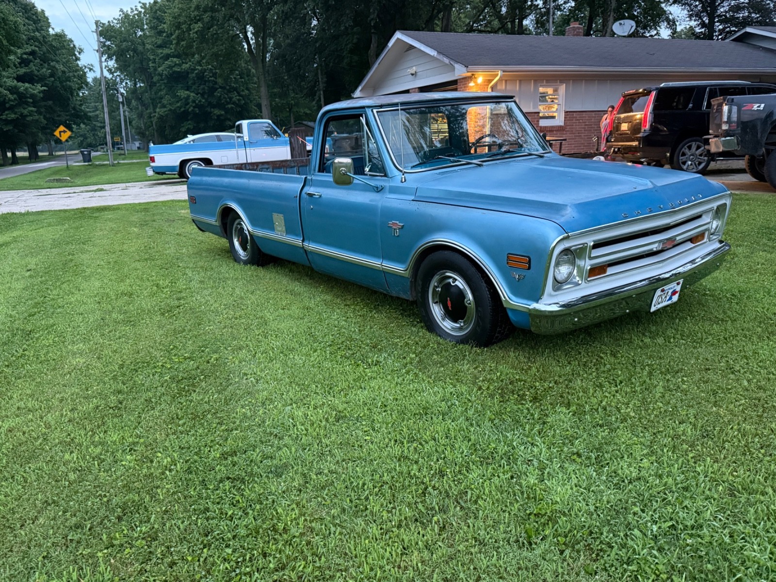 Chevrolet-C-10-1968-Standard-Cab-Pickup-25