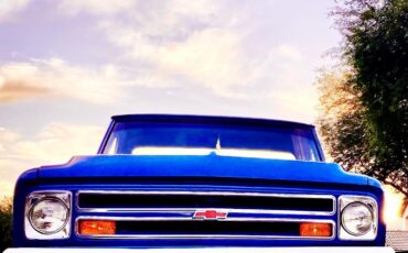 Chevrolet-C-10-1968-stepside-1
