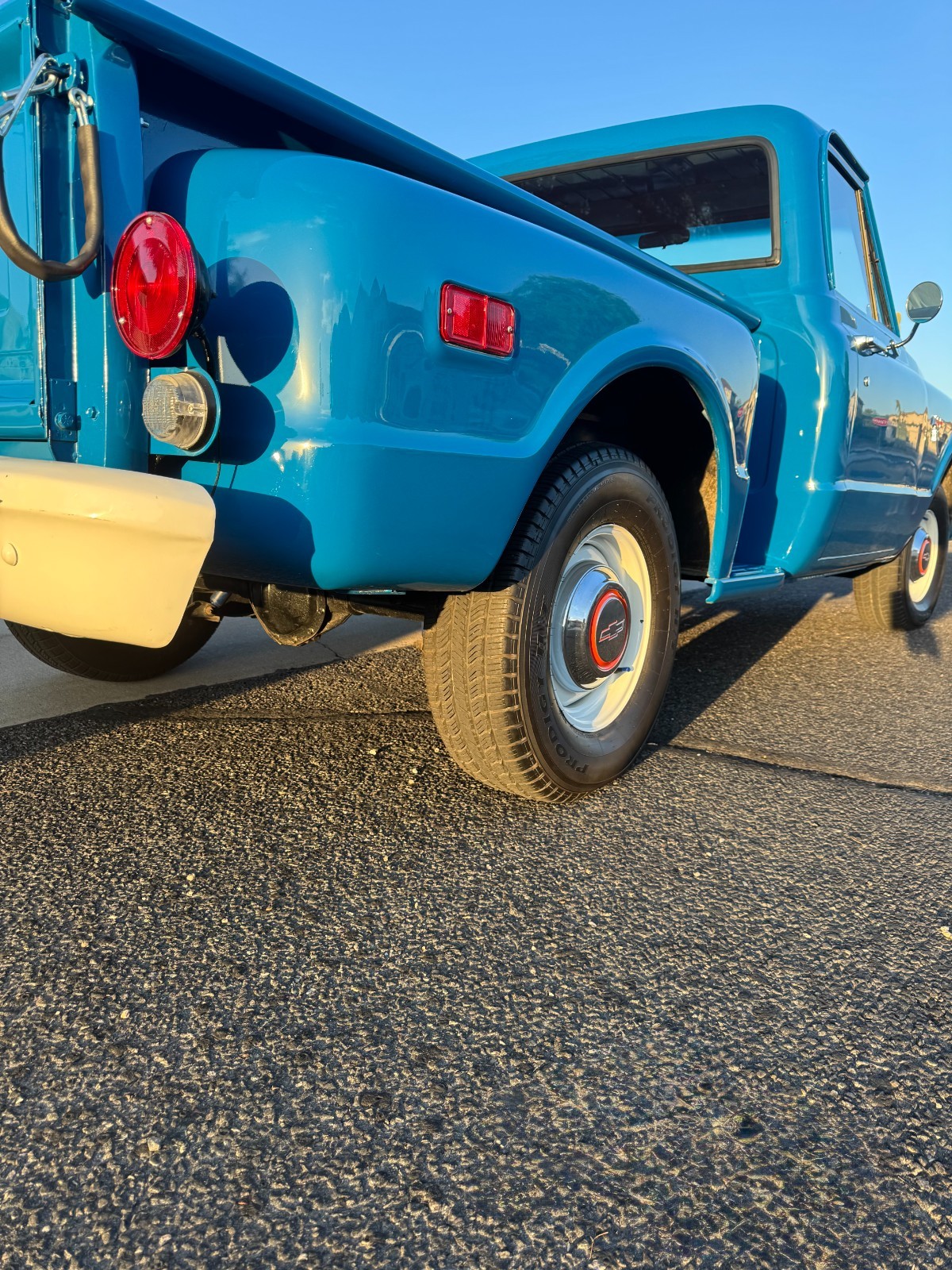 Chevrolet-C-10-1968-stepside-15