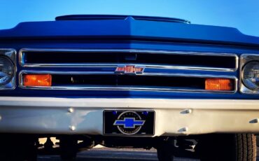 Chevrolet-C-10-1968-stepside-2