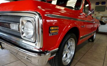 Chevrolet-C-10-1969-Classic-Car-17