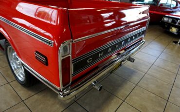 Chevrolet-C-10-1969-Classic-Car-21