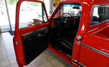 Chevrolet-C-10-1969-Classic-Car-22