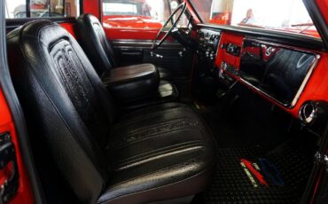 Chevrolet-C-10-1969-Classic-Car-25