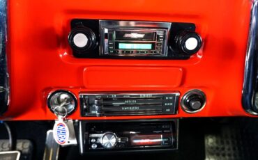 Chevrolet-C-10-1969-Classic-Car-28