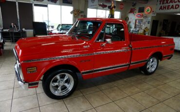 Chevrolet-C-10-1969-Classic-Car-3