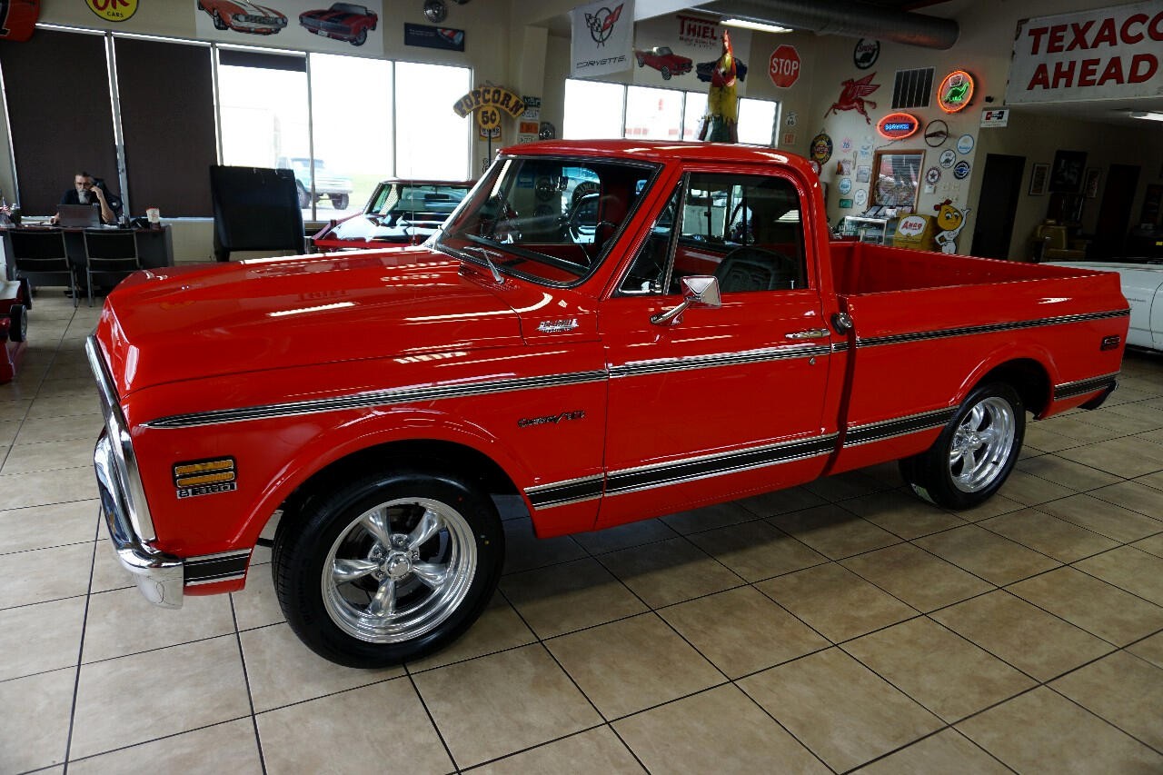 Chevrolet-C-10-1969-Classic-Car-3