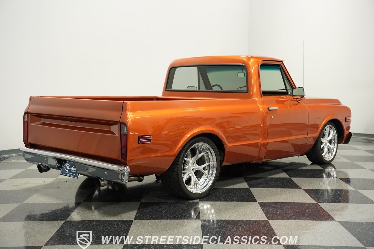 Chevrolet-C-10-1969-Coupe-12