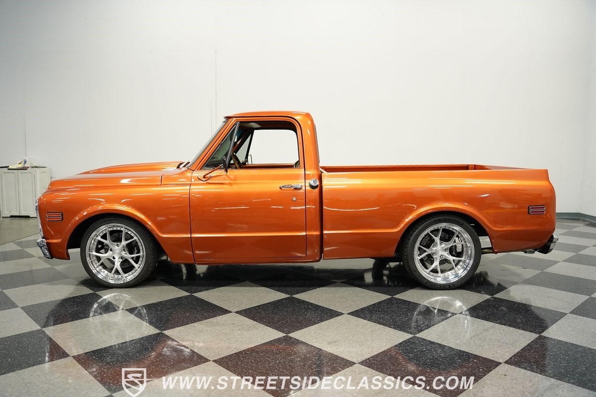 Chevrolet-C-10-1969-Coupe-2
