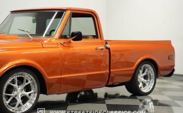 Chevrolet-C-10-1969-Coupe-21