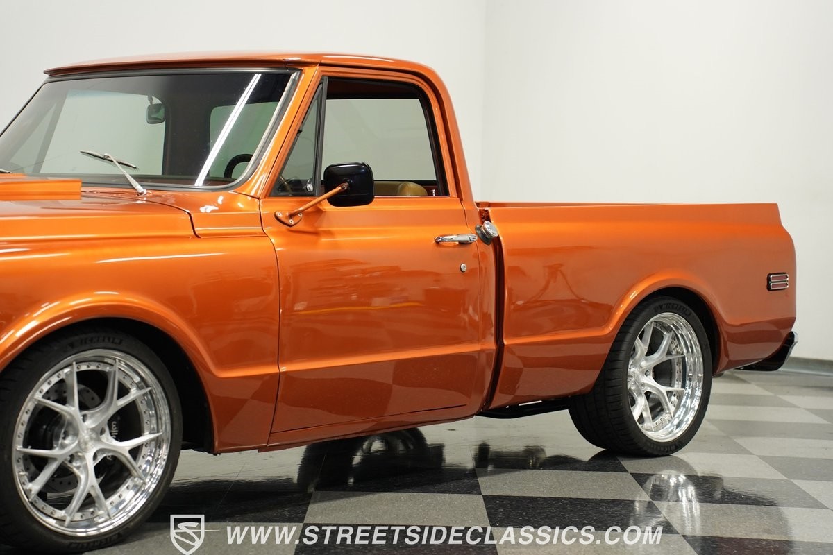 Chevrolet-C-10-1969-Coupe-21