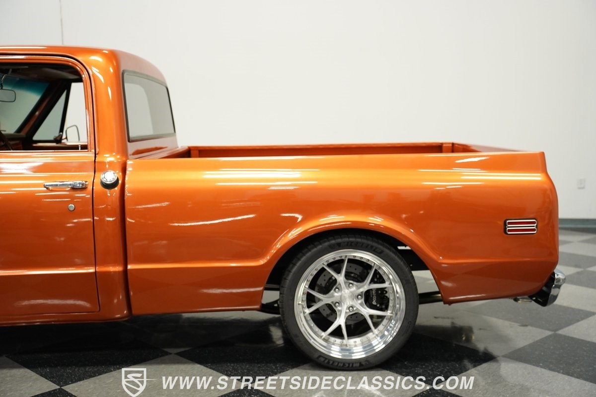 Chevrolet-C-10-1969-Coupe-23