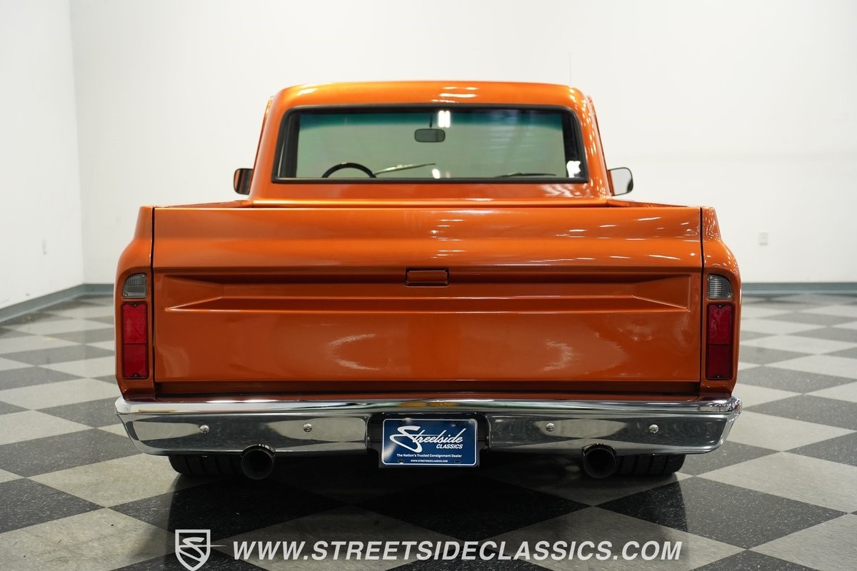 Chevrolet-C-10-1969-Coupe-24