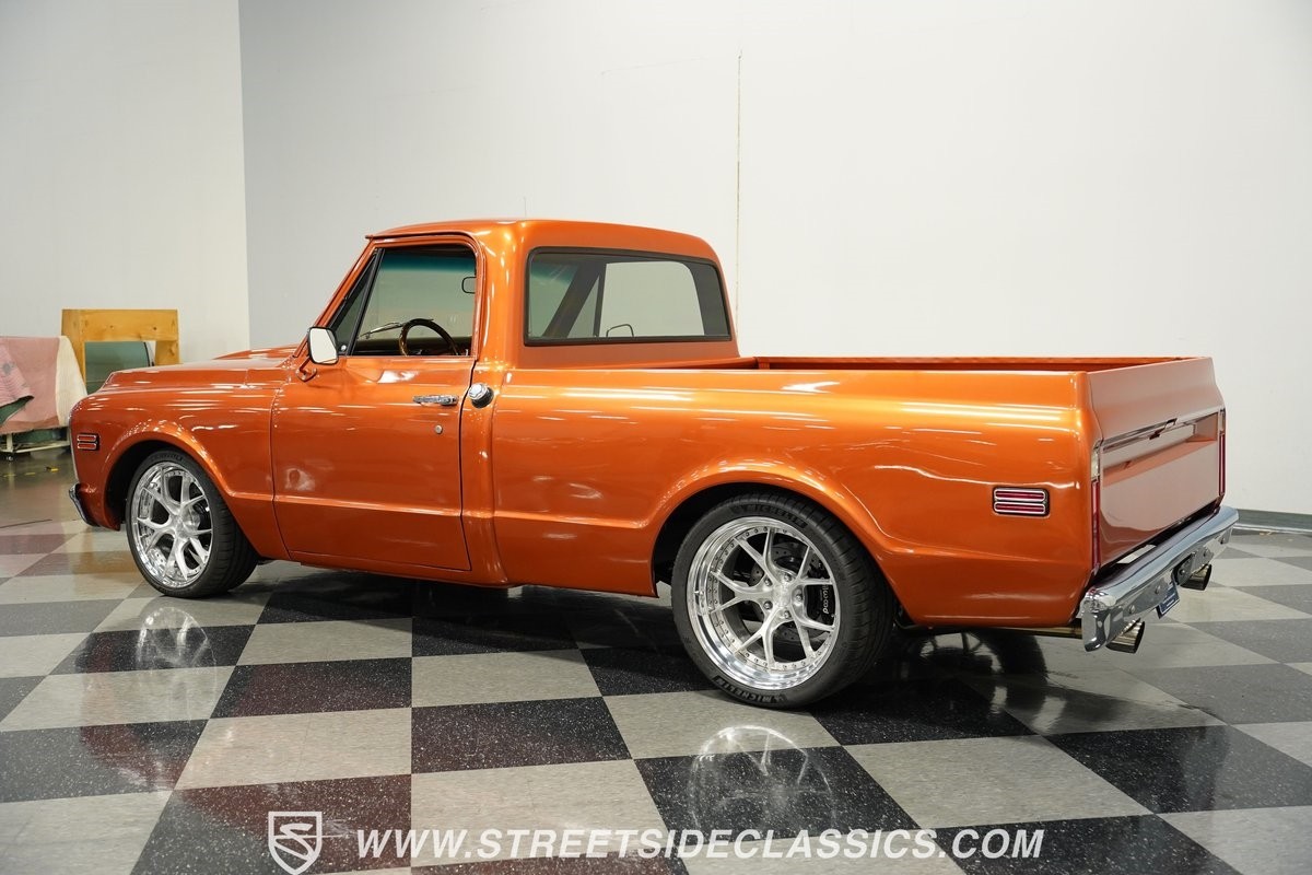 Chevrolet-C-10-1969-Coupe-8