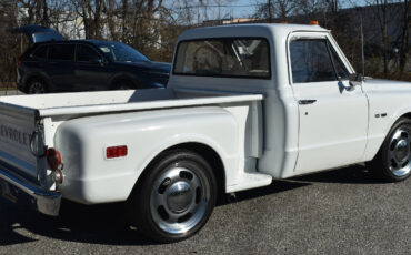 Chevrolet-C-10-1969-Standard-Cab-Pickup-3