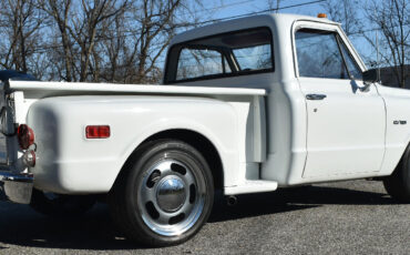 Chevrolet-C-10-1969-Standard-Cab-Pickup-4