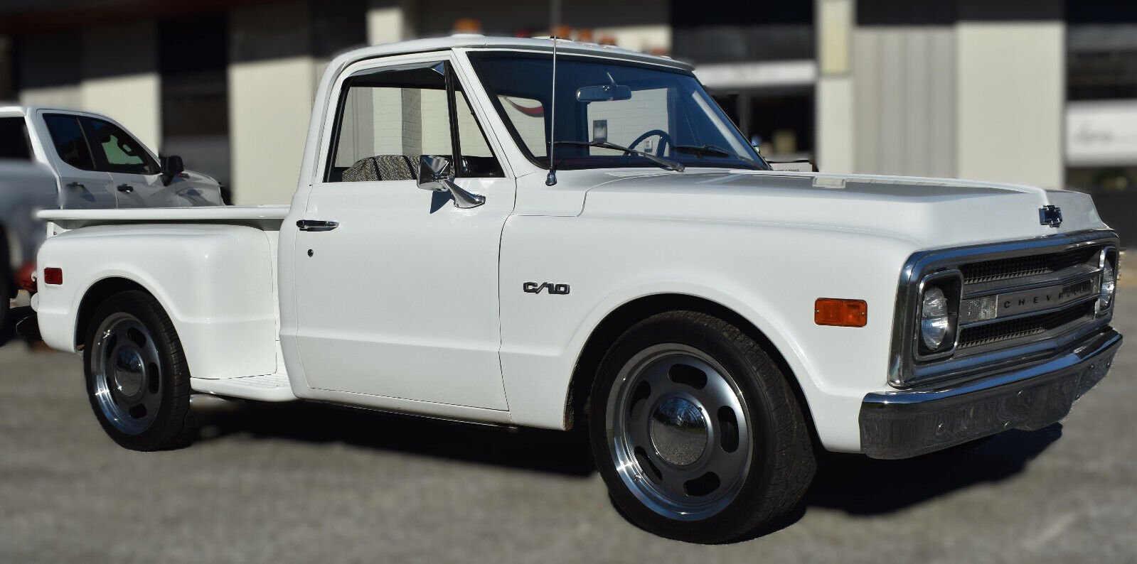 Chevrolet-C-10-1969-Standard-Cab-Pickup-6