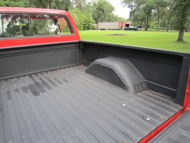 Chevrolet-C-10-1970-Standard-Cab-Pickup-12
