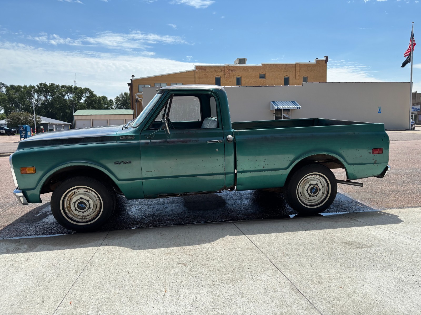 Chevrolet-C-10-1970-Standard-Cab-Pickup-4