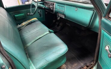 Chevrolet-C-10-1970-Standard-Cab-Pickup-5