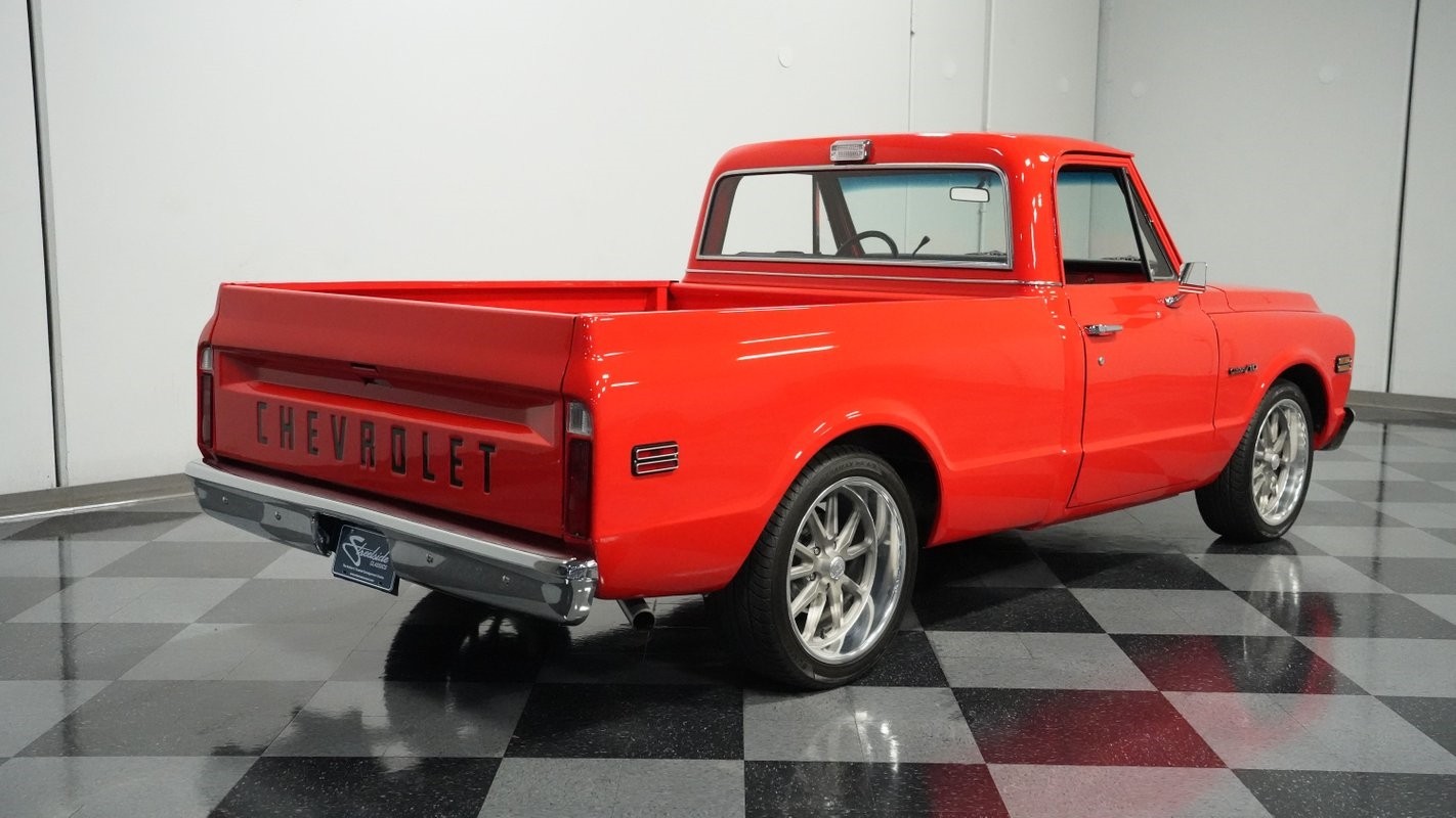 Chevrolet-C-10-1972-Pickup-Truck-11