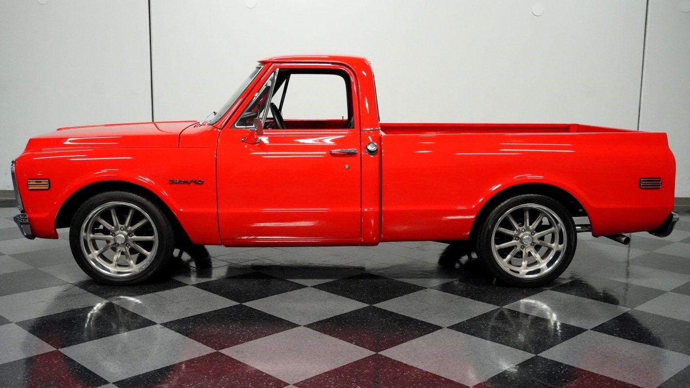 Chevrolet-C-10-1972-Pickup-Truck-2