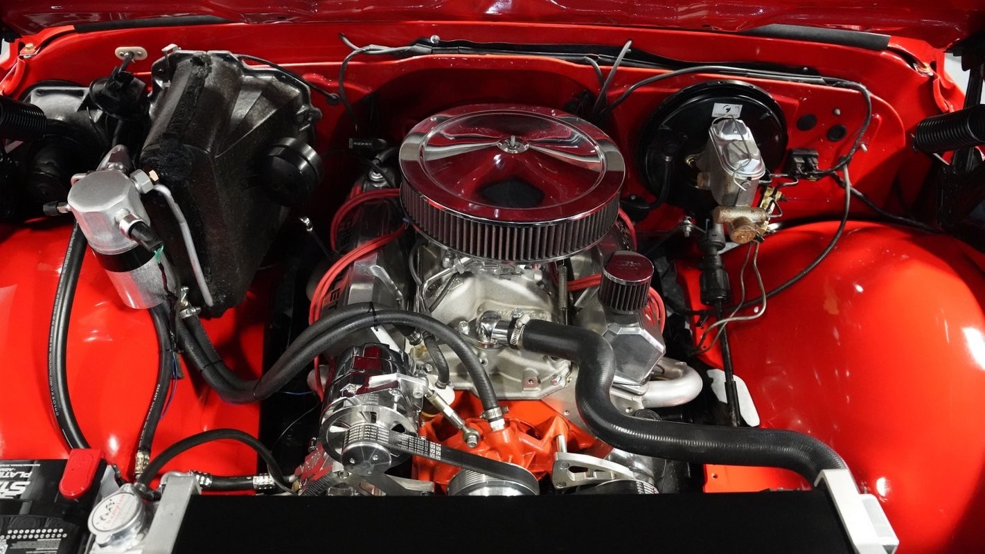 Chevrolet-C-10-1972-Pickup-Truck-3