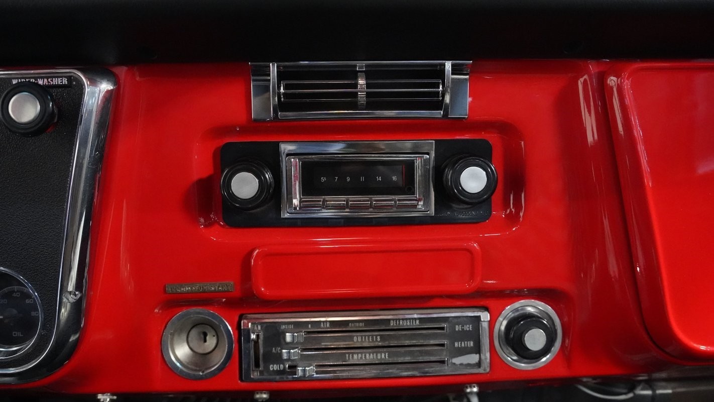 Chevrolet-C-10-1972-Pickup-Truck-37