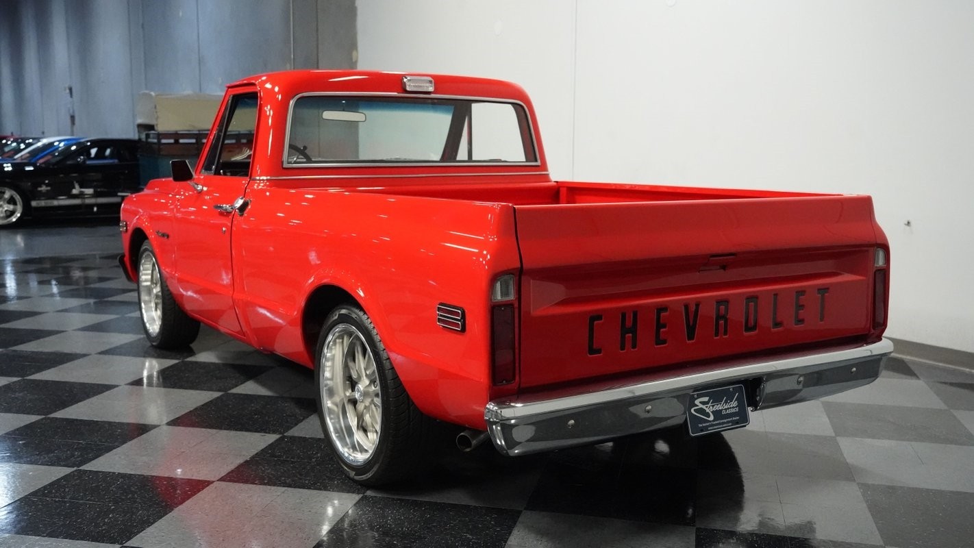 Chevrolet-C-10-1972-Pickup-Truck-8