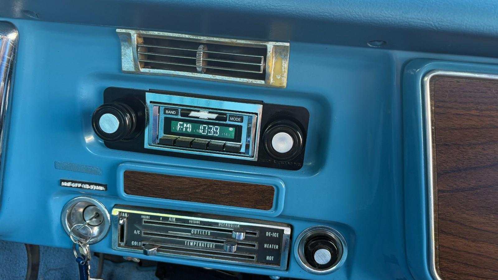 Chevrolet-C-10-1972-Standard-Cab-Pickup-19