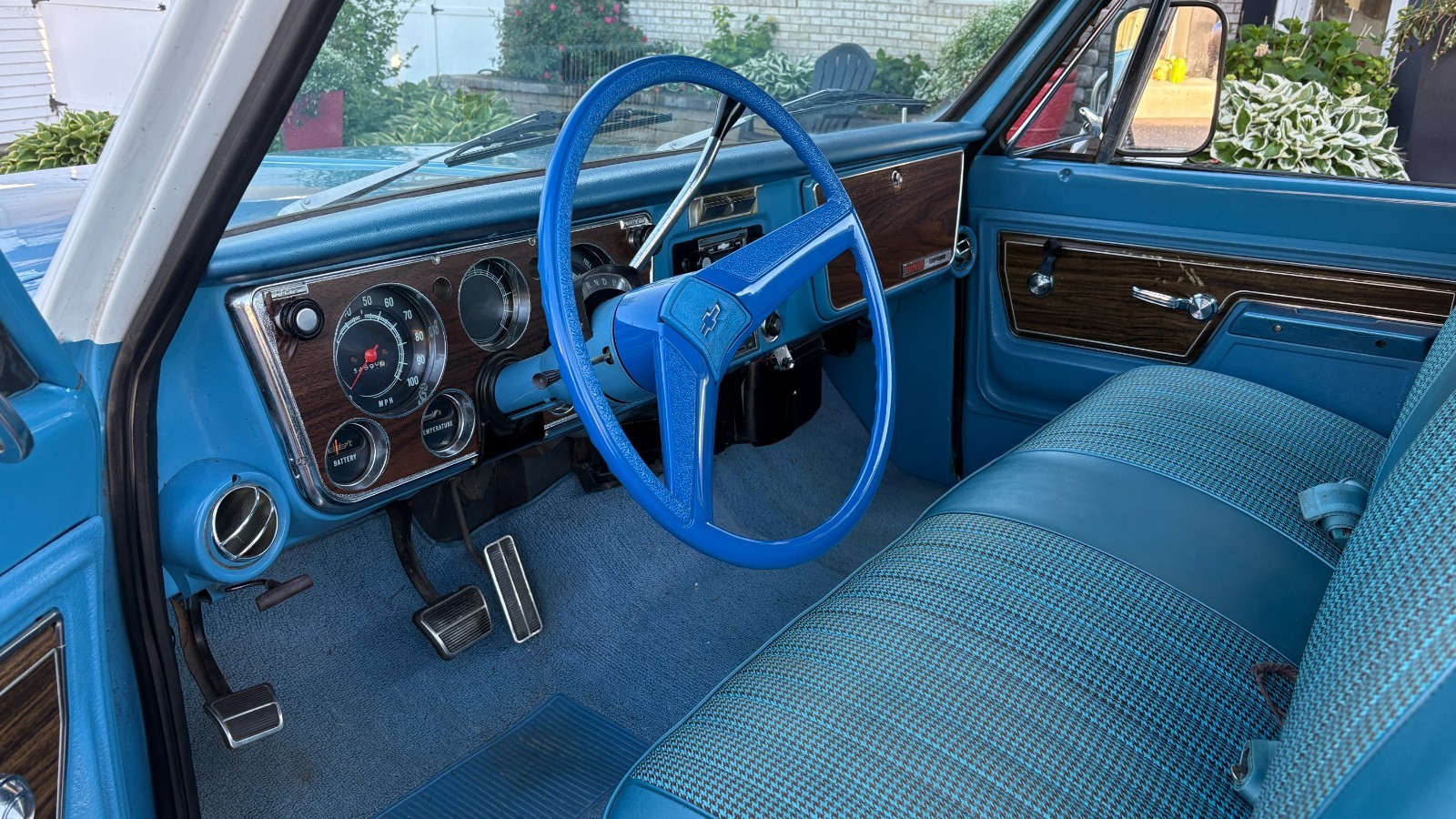 Chevrolet-C-10-1972-Standard-Cab-Pickup-27