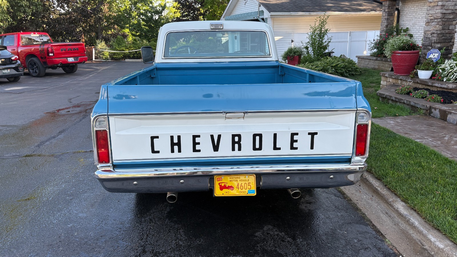 Chevrolet-C-10-1972-Standard-Cab-Pickup-30