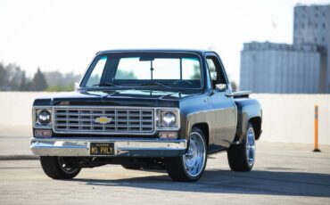 Chevrolet-C-10-1975