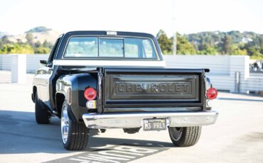 Chevrolet-C-10-1975-7