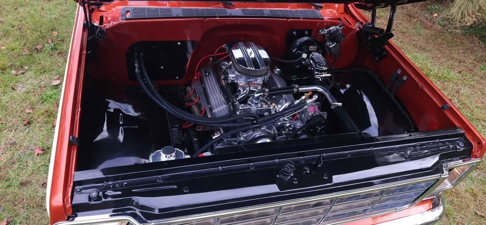 Chevrolet-C-10-1976-Standard-Cab-Pickup-11