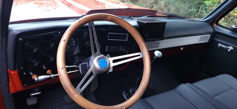 Chevrolet-C-10-1976-Standard-Cab-Pickup-18