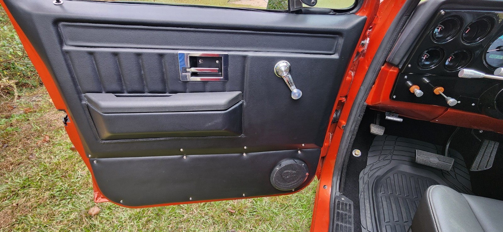 Chevrolet-C-10-1976-Standard-Cab-Pickup-23