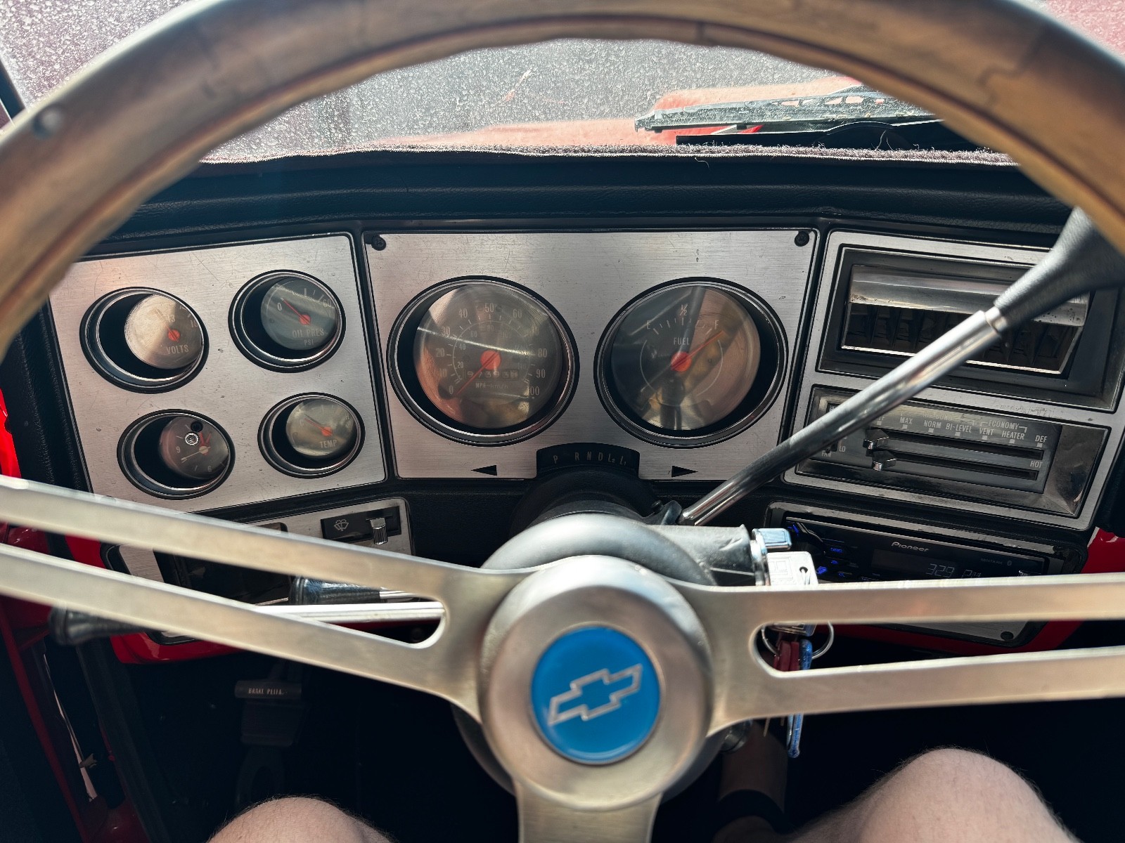 Chevrolet-C-10-1978-Standard-Cab-Pickup-2